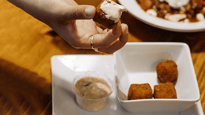 Breaded cheese curds (6)